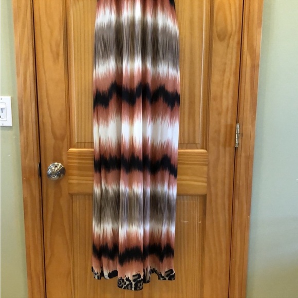Leopard and Abstract Stripe Print Maxi Dress - Picture 4 of 8